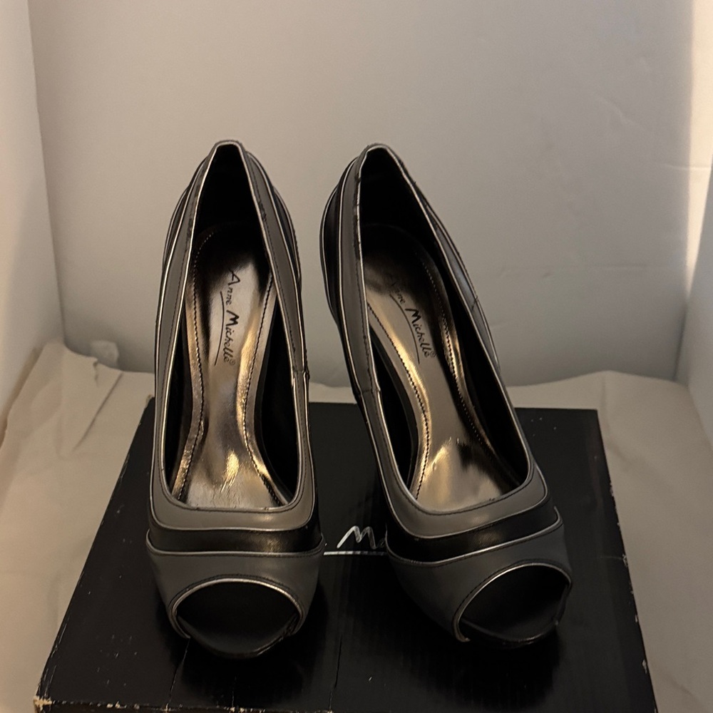 Anne Michelle Black Peep Toe Pumps